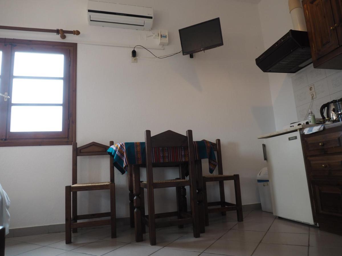 Felitsia Apartments & Studios Agios Ioannis  Bagian luar foto